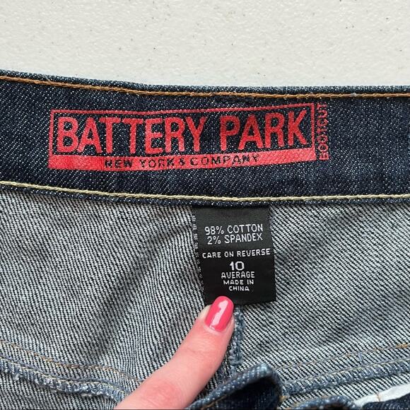 New York & Company Battery Park Bootcut Jean Size 10 - Picture 10 of 11
